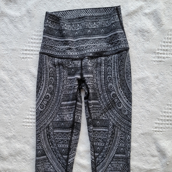 Lululemon Wunder Under Hi-Rise Tight (Nulux 28") - Picture 4 of 11